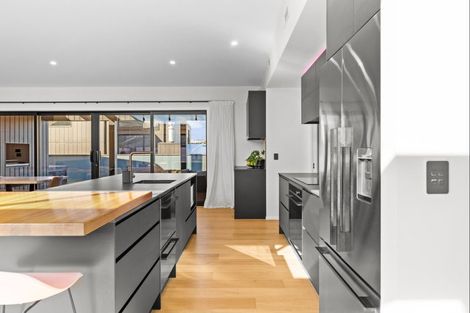 Photo of property in 7 Edenmore Terrace, Fitzherbert, Palmerston North, 4410