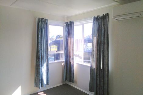 Photo of property in 16 Carey Street, Waitara, 4320