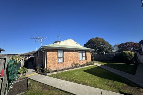 Photo of property in 2/7 Dumfries Drive, Hei Hei, Christchurch, 8042