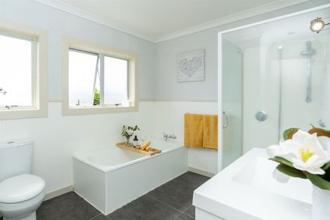 Photo of property in 33 Dinsdale Road, Dinsdale, Hamilton, 3204