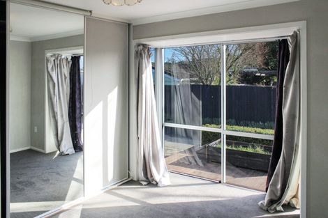 Photo of property in 30 Greendale Avenue, Avonhead, Christchurch, 8042