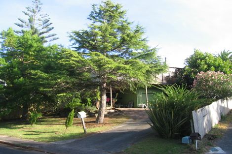 Photo of property in 15 Roband Avenue, Glenfield, Auckland, 0629