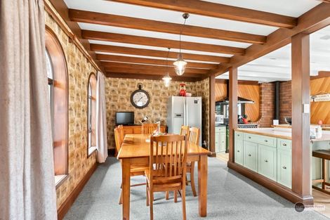 Photo of property in 21 Dalton Grove, Stokes Valley, Lower Hutt, 5019