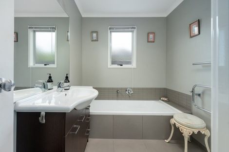 Photo of property in 125 Landing Drive, Pyes Pa, Tauranga, 3112