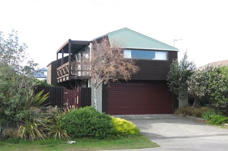 Photo of property in 69 Oram Avenue, New Brighton, Christchurch, 8061
