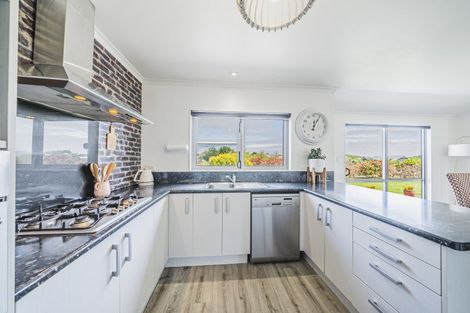 Photo of property in 28a Jules Crescent, Bell Block, New Plymouth, 4312