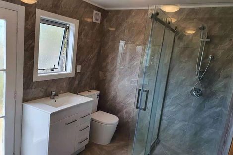 Photo of property in 2/87 Nikau Street, New Lynn, Auckland, 0600