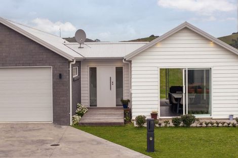 Photo of property in 12 Maataitai Road, Raglan, 3225