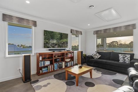 Photo of property in 177 Penetaka Heights, Pyes Pa, Tauranga, 3112