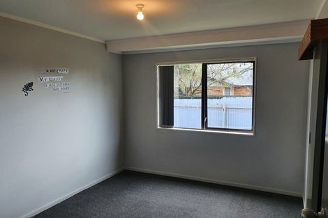 Photo of property in 2/31 Sutton Crescent, Papakura, 2110