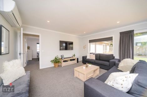 Photo of property in 18 Wescombe Grove, Feilding, 4702