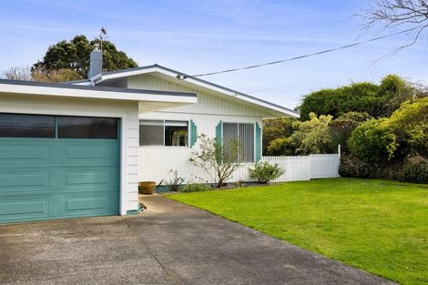 Photo of property in 2 Climie Crescent, Hawera, 4610