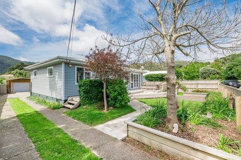 Photo of property in 9 Clarkes Crescent, Paekakariki, 5034