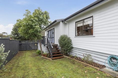 Photo of property in 4 Gates Road, Waikanae Beach, Waikanae, 5036