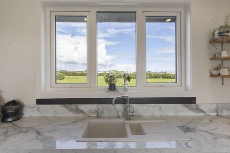 Photo of property in 57c Anglers Avenue, Warea, New Plymouth, 4381