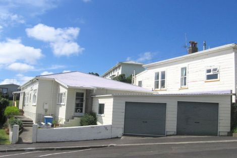 Photo of property in 28 Garfield Street, Brooklyn, Wellington, 6021