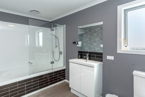 Photo of property in 91 Chester Park Drive, West Taratahi, Carterton, 5791