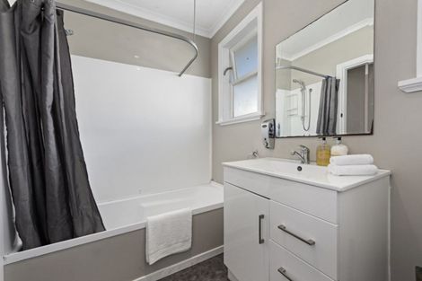 Photo of property in 32 Murray Street, Wallaceville, Upper Hutt, 5018