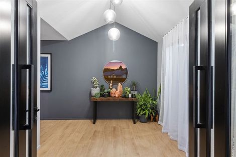 Photo of property in 8 Crawford Close, Amberley, 7410