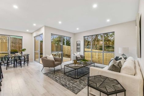 Photo of property in 42 Cresta Avenue, Beach Haven, Auckland, 0626