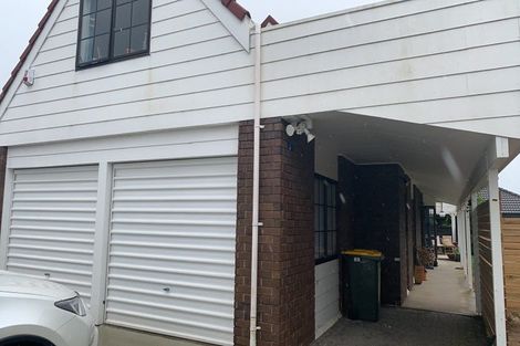 Photo of property in 5 Tawa Road, Te Atatu Peninsula, Auckland, 0610