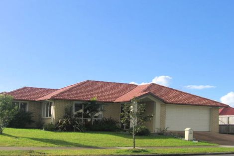 Photo of property in 15 Redcastle Drive, East Tamaki, Auckland, 2013