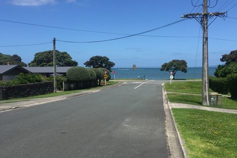 Photo of property in 13 Capitol Road, Matakatia, Whangaparaoa, 0930