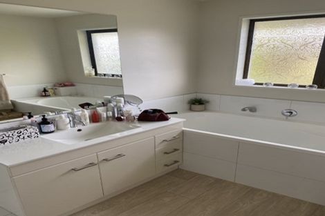 Photo of property in 2/7 Brigid Place, Mount Pleasant, Christchurch, 8081