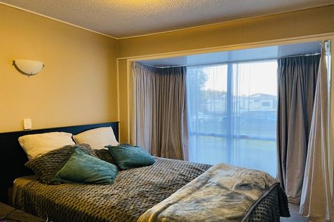 Photo of property in 22 Hedge Row, Sunnyhills, Auckland, 2010