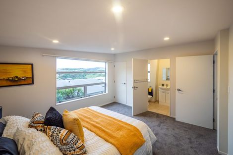 Photo of property in 44a Erlestoke Crescent, Churton Park, Wellington, 6037