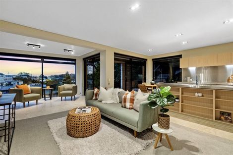 Photo of property in 30c Thackeray Street, Hamilton Lake, Hamilton, 3204