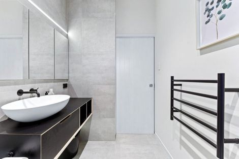 Photo of property in 1/49 Lake View Road, Takapuna, Auckland, 0622