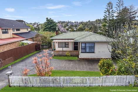 Photo of property in 98 Glendale Road, Glen Eden, Auckland, 0602