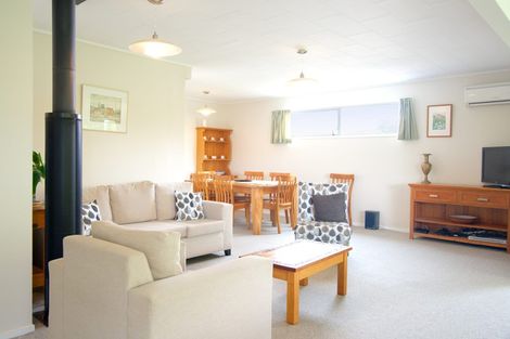 Photo of property in 33 Point Wells Road, Point Wells, Warkworth, 0986