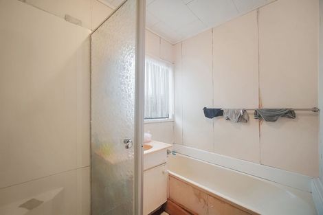 Photo of property in 70 Burundi Avenue, Clendon Park, Auckland, 2103
