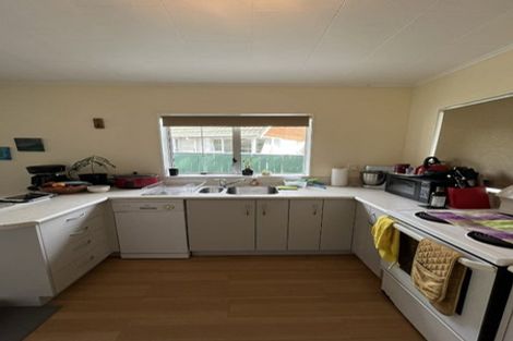 Photo of property in 2/8a Islington Street, Trentham, Upper Hutt, 5018