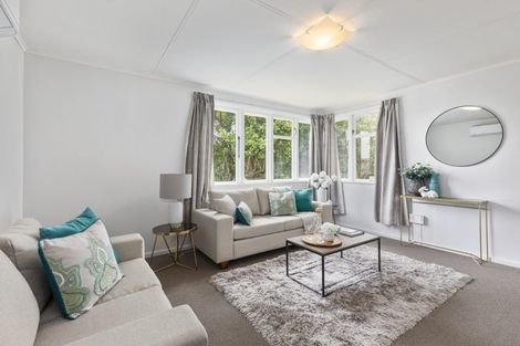 Photo of property in 392 Cambridge Terrace, Naenae, Lower Hutt, 5011