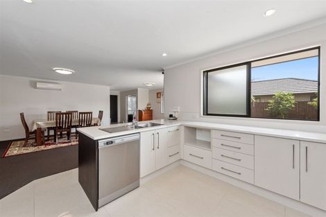 Photo of property in 12 Briar Rose Court, Huntington, Hamilton, 3210