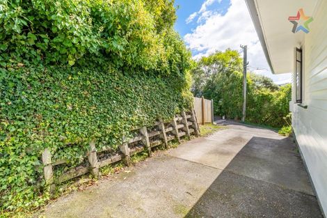 Photo of property in 32a Kopara Grove, Stokes Valley, Lower Hutt, 5019