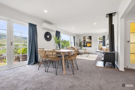 Photo of property in 10 Tiroiti Grove, Stokes Valley, Lower Hutt, 5019