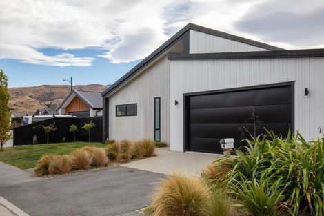 Photo of property in 4 Smitham Drive, Cromwell, 9310