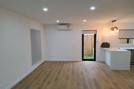 Photo of property in 54d Omana Road, Papatoetoe, Auckland, 2025