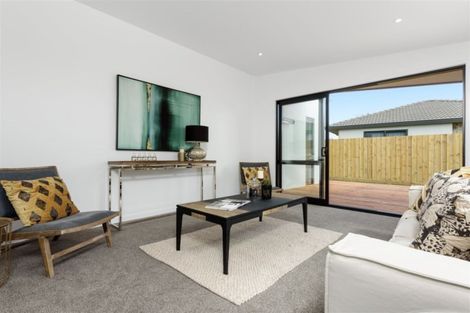 Photo of property in 5 Makura Drive, Papamoa Beach, Papamoa, 3118