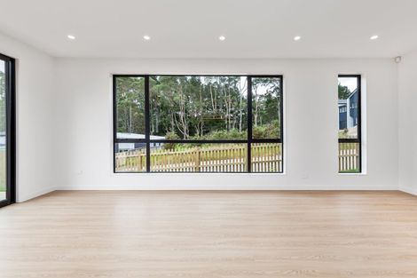 Photo of property in 5 Endurance Rise, Orewa, 0931