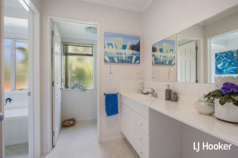 Photo of property in 127 Koutunui Road, Athenree, Katikati, 3177