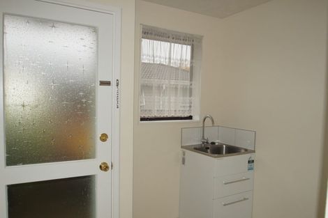 Photo of property in 32 Cowes Street, Avondale, Christchurch, 8061