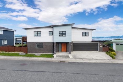 Photo of property in 85 Spenmoor Street, Newlands, Wellington, 6037