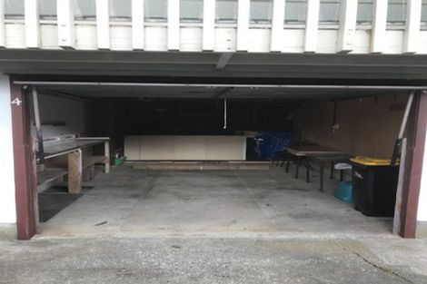 Photo of property in 4/210 Newlands Road, Newlands, Wellington, 6037