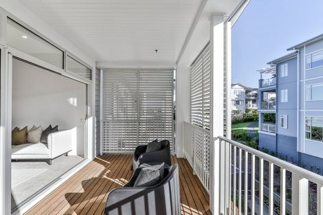 Photo of property in 135 Hibiscus Drive, Orewa, 0931