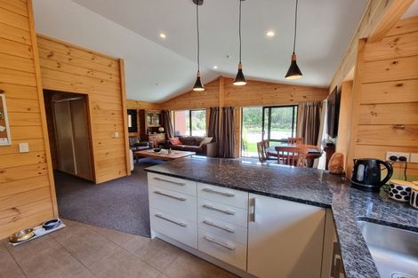 Photo of property in 8 Hurren Place West, Kumara Junction, Hokitika, 7882